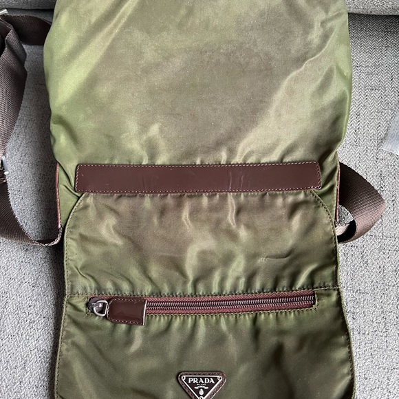 Prada 90s nylon utility bag satchel green khaki - Picture 7 of 13